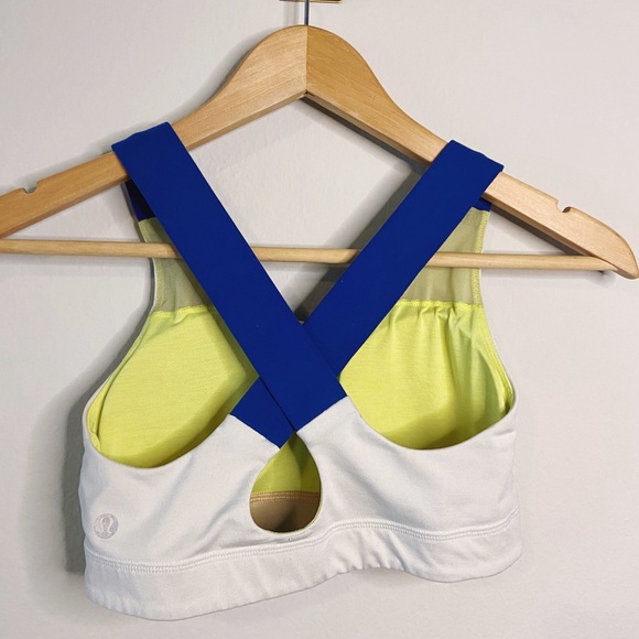 Lululemon All Sport Bra, white and blue. Small. Mesh, Power Luxtreme. - Picture 6 of 14